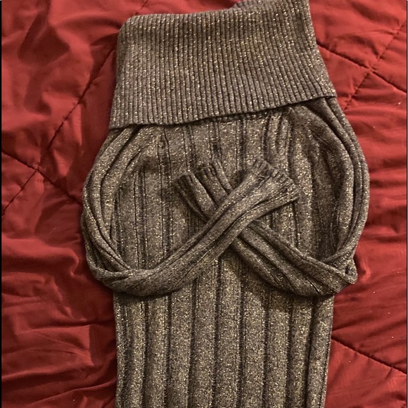 Size S gently used cute sweater - Picture 10 of 10